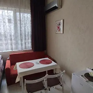 https://central-bourgas-sheinovo.varna-hotels.com